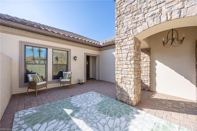 8522 Palacio TER N, Naples, FL 34114