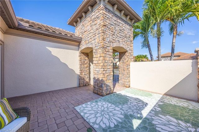 8522 Palacio TER N, Naples, FL 34114