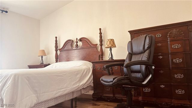 6012 Ghost Town Trail, Las Vegas, NV 89118