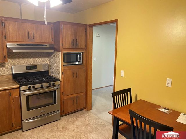 7545 Joseph Avenue, La Vista, NE 68128