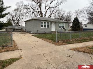 7545 Joseph Avenue, La Vista, NE 68128