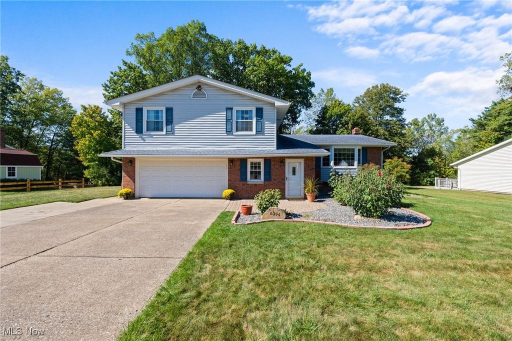 6394 Balsam Drive, Amherst, OH 44001