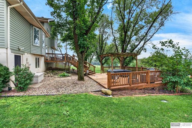 14506 Hackberry Lane, Plattsmouth, NE 68048
