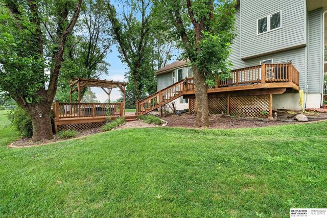14506 Hackberry Lane, Plattsmouth, NE 68048