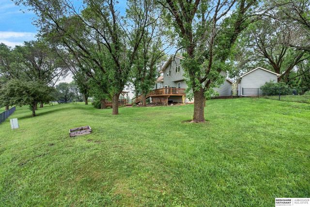 14506 Hackberry Lane, Plattsmouth, NE 68048