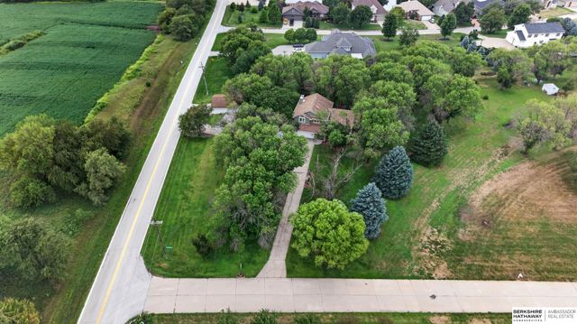 14506 Hackberry Lane, Plattsmouth, NE 68048