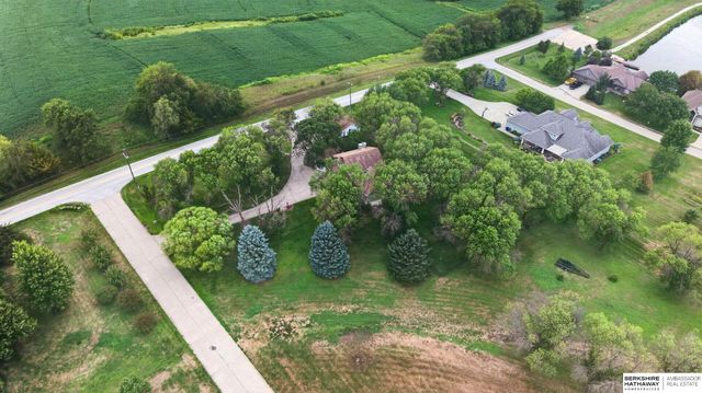 14506 Hackberry Lane, Plattsmouth, NE 68048