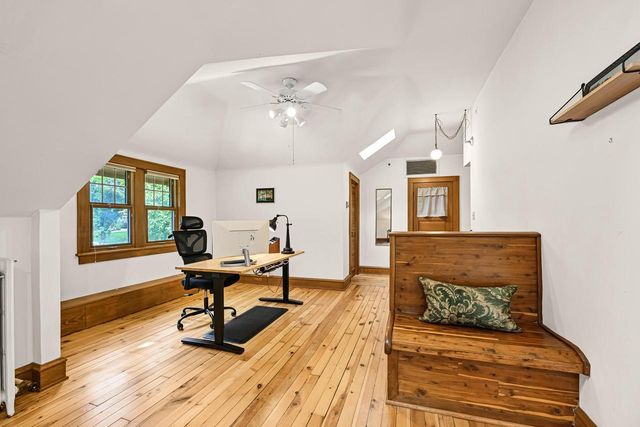 6131 Washington CIRCLE, Wauwatosa, WI 53213