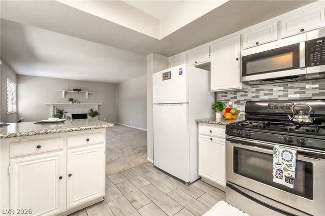 4560 Green Canyon Drive, Las Vegas, NV 89103