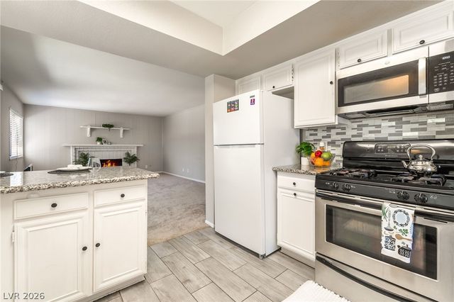 4560 Green Canyon Drive, Las Vegas, NV 89103