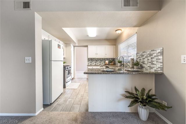 4560 Green Canyon Drive, Las Vegas, NV 89103