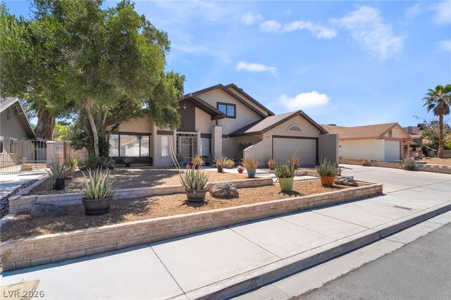 4560 Green Canyon Drive, Las Vegas, NV 89103