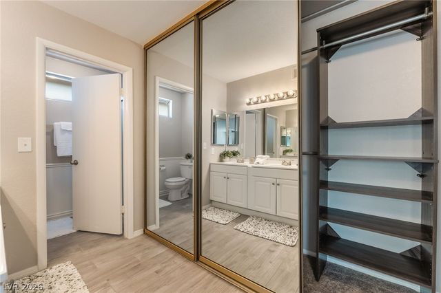 4560 Green Canyon Drive, Las Vegas, NV 89103