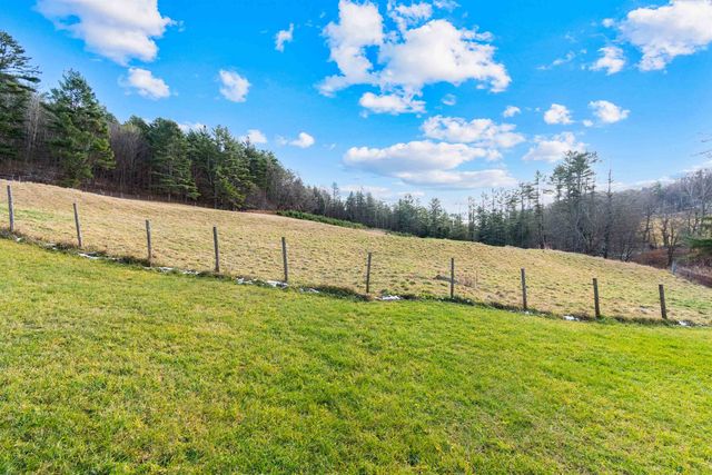 292 Brook Road, Chelsea, VT 05038