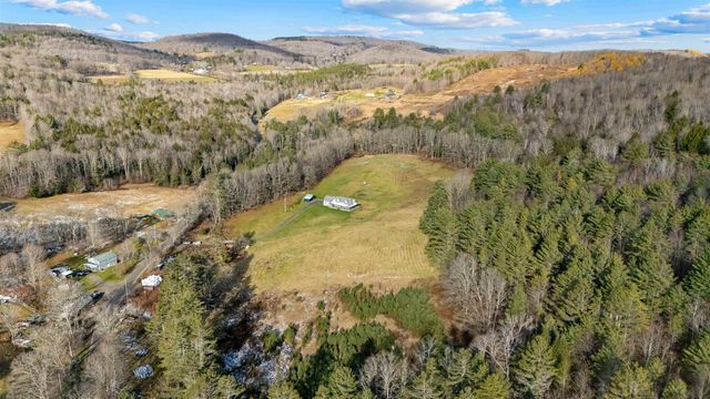 292 Brook Road, Chelsea, VT 05038