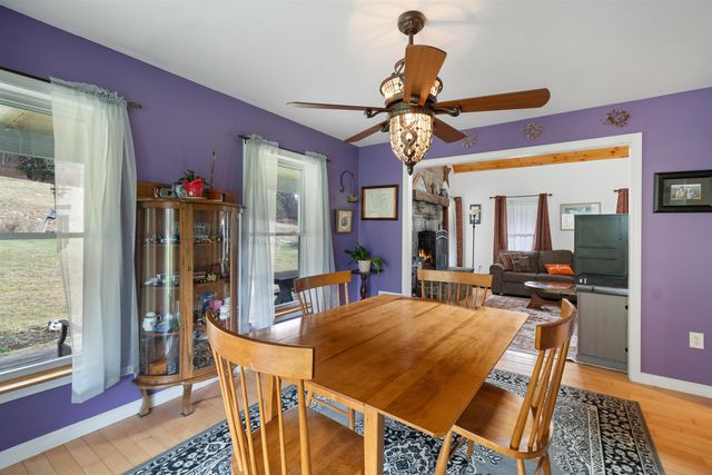 292 Brook Road, Chelsea, VT 05038