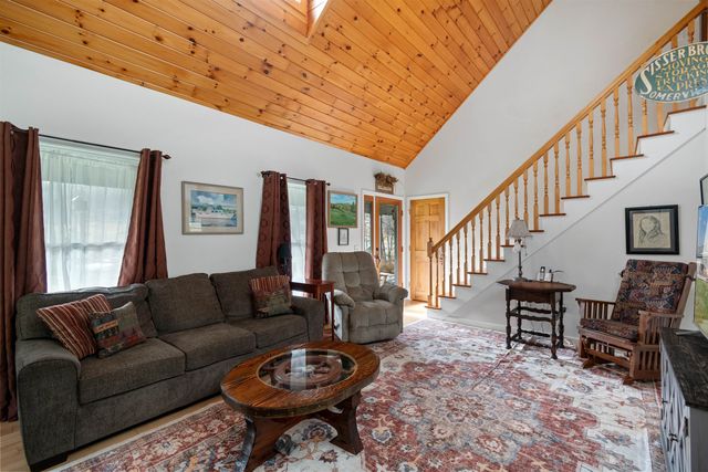 292 Brook Road, Chelsea, VT 05038