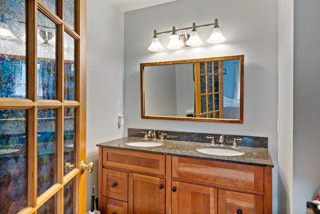 292 Brook Road, Chelsea, VT 05038