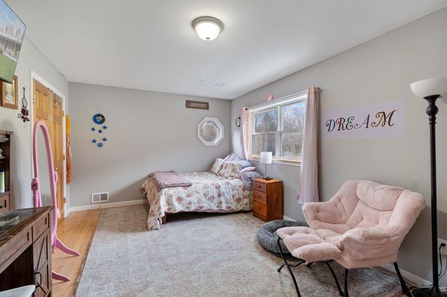 292 Brook Road, Chelsea, VT 05038