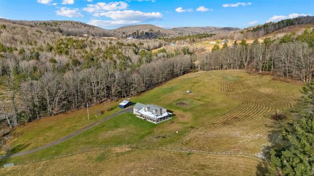 292 Brook Road, Chelsea, VT 05038