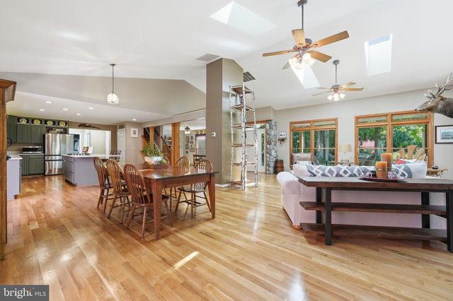 8109 COUNSELOR RD, Manassas, VA 20112