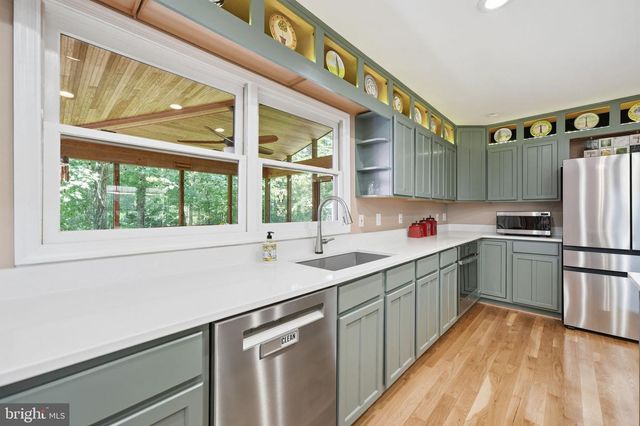 8109 COUNSELOR RD, Manassas, VA 20112