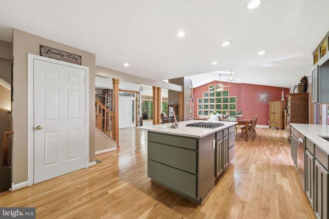 8109 COUNSELOR RD, Manassas, VA 20112