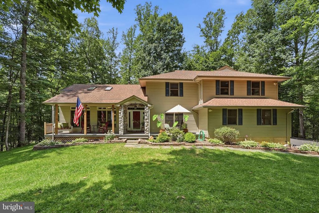 8109 COUNSELOR RD, Manassas, VA 20112