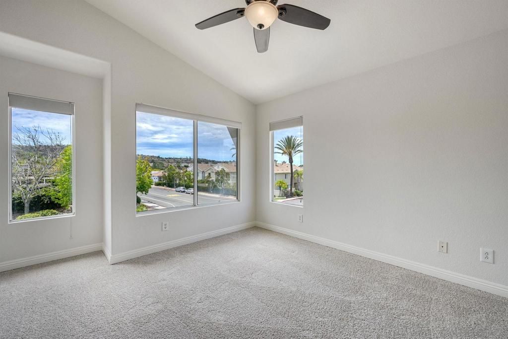 Image 20 of property listing at 11795 Spruce Run Drive B, San Diego, CA 92131