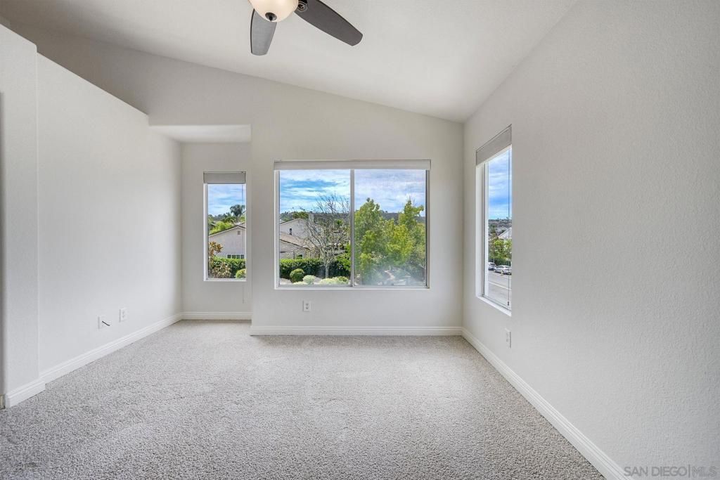 Image 21 of property listing at 11795 Spruce Run Drive B, San Diego, CA 92131