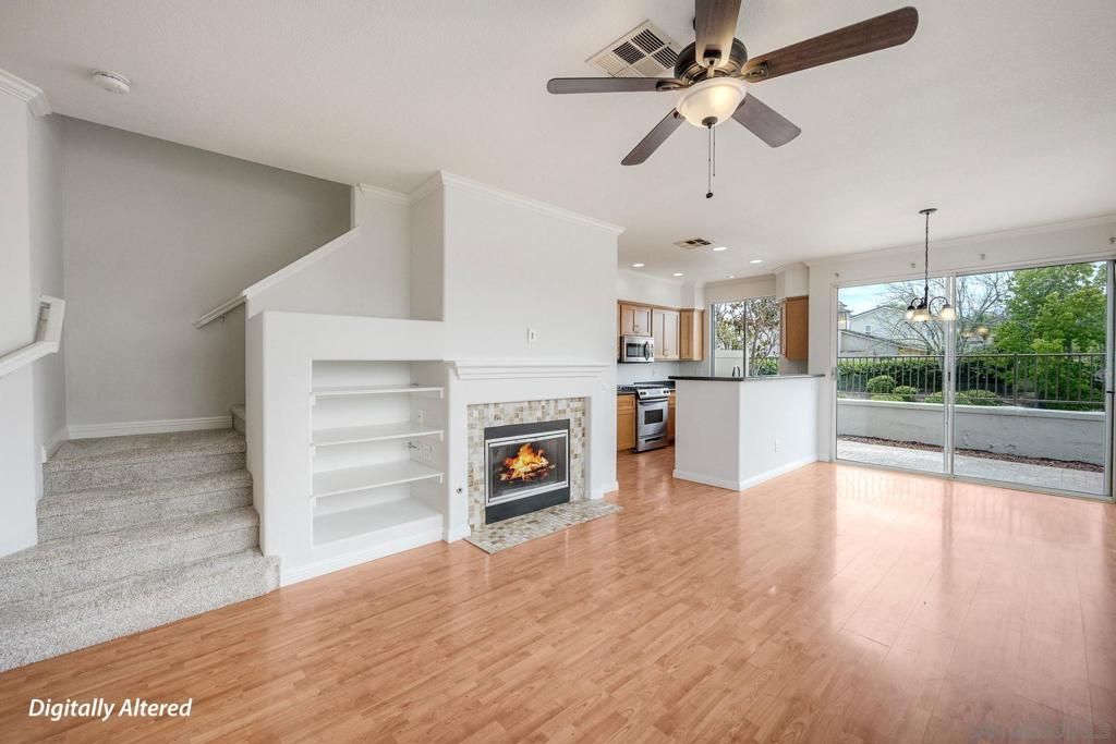 Image 4 of property listing at 11795 Spruce Run Drive B, San Diego, CA 92131