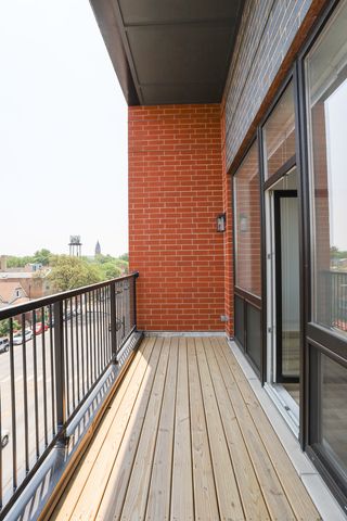 2402 W Carmen Avenue 203, Chicago, IL 60625