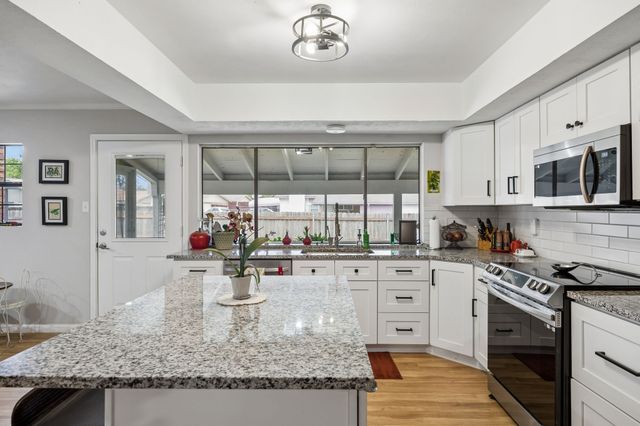 5168 Pruitt Drive, The Colony, TX 75056