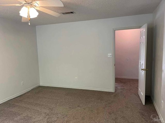 2782 Augustus Rd, Navarre, FL 32566
