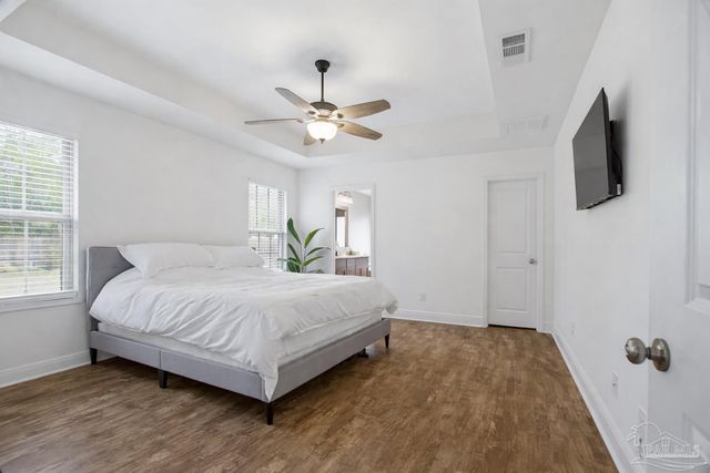 5730 Coronada Blvd, Pensacola, FL 32507