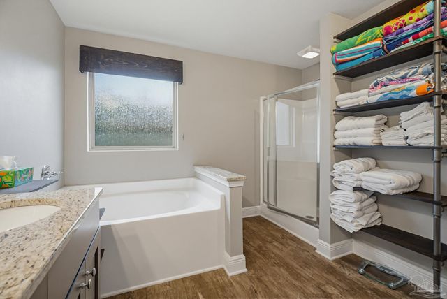 5730 Coronada Blvd, Pensacola, FL 32507