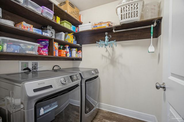 5730 Coronada Blvd, Pensacola, FL 32507