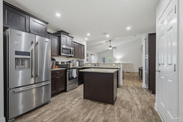 5730 Coronada Blvd, Pensacola, FL 32507