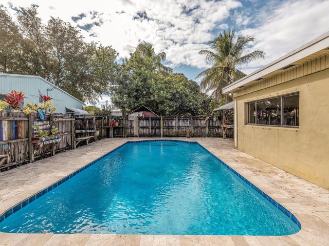 5372 NW 5th Avenue, Oakland Park, FL 33309