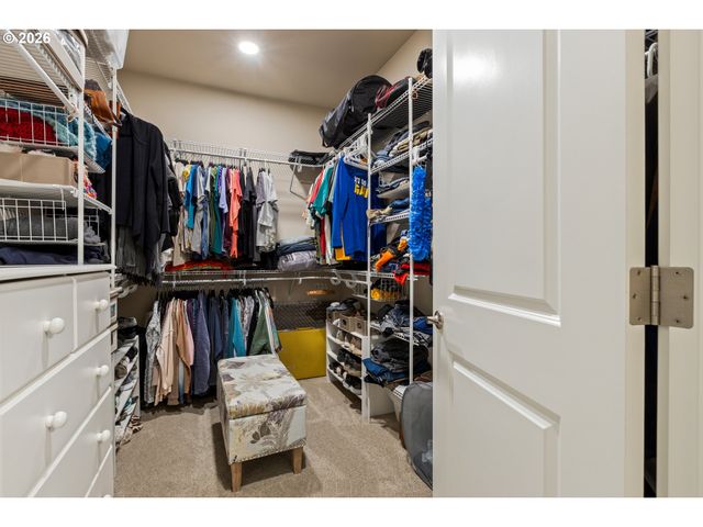 888 MEDINA Ave, Sutherlin, OR 97479