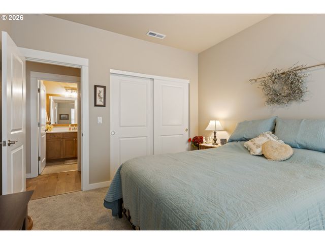 888 MEDINA Ave, Sutherlin, OR 97479