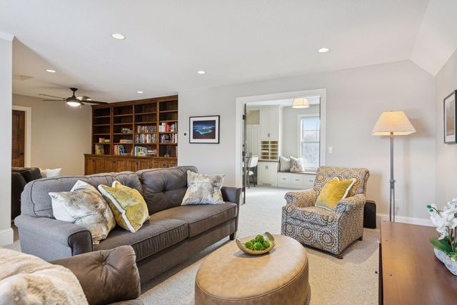 12686 20th Street N, West Lakeland, MN 55082