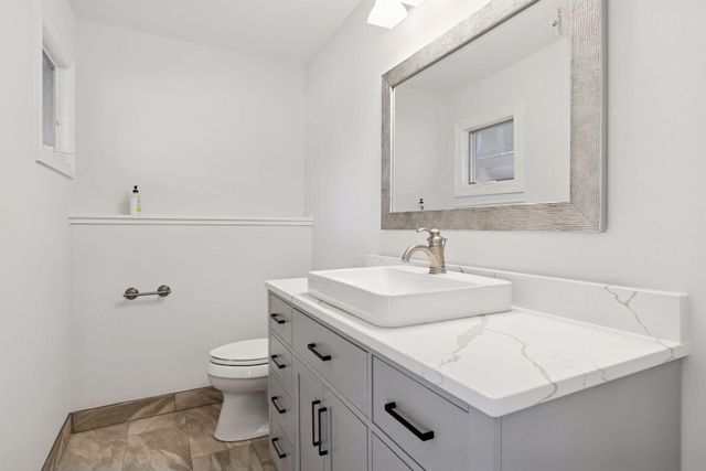 12686 20th Street N, West Lakeland, MN 55082