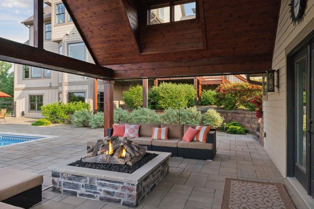 12686 20th Street N, West Lakeland, MN 55082