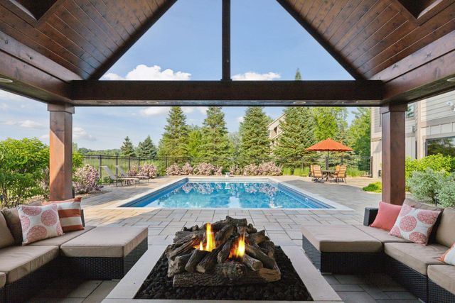 12686 20th Street N, West Lakeland, MN 55082