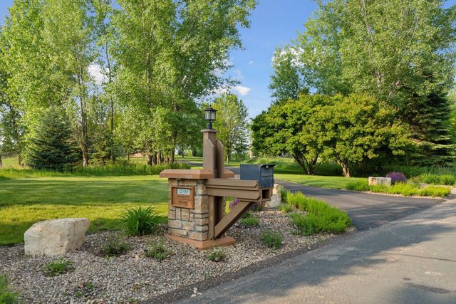 12686 20th Street N, West Lakeland, MN 55082