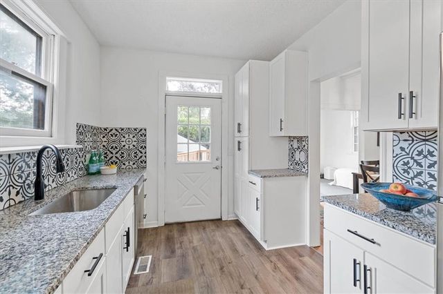 7415 Main Street, Kansas City, MO 64114