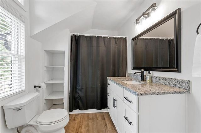 7415 Main Street, Kansas City, MO 64114
