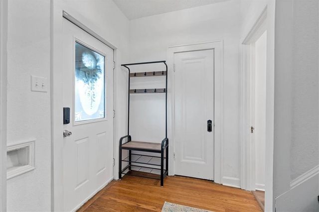 7415 Main Street, Kansas City, MO 64114