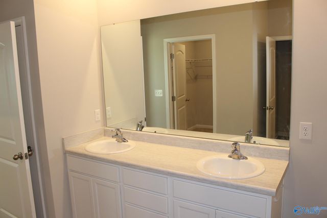 25206 Delilah Circle, Athens, AL 35613